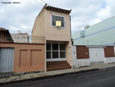 Casa para Locação, em Alfenas, bairro Centro, 1 dormitório, 2 banheiros